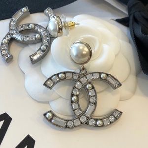 Stunning Chanel earrings